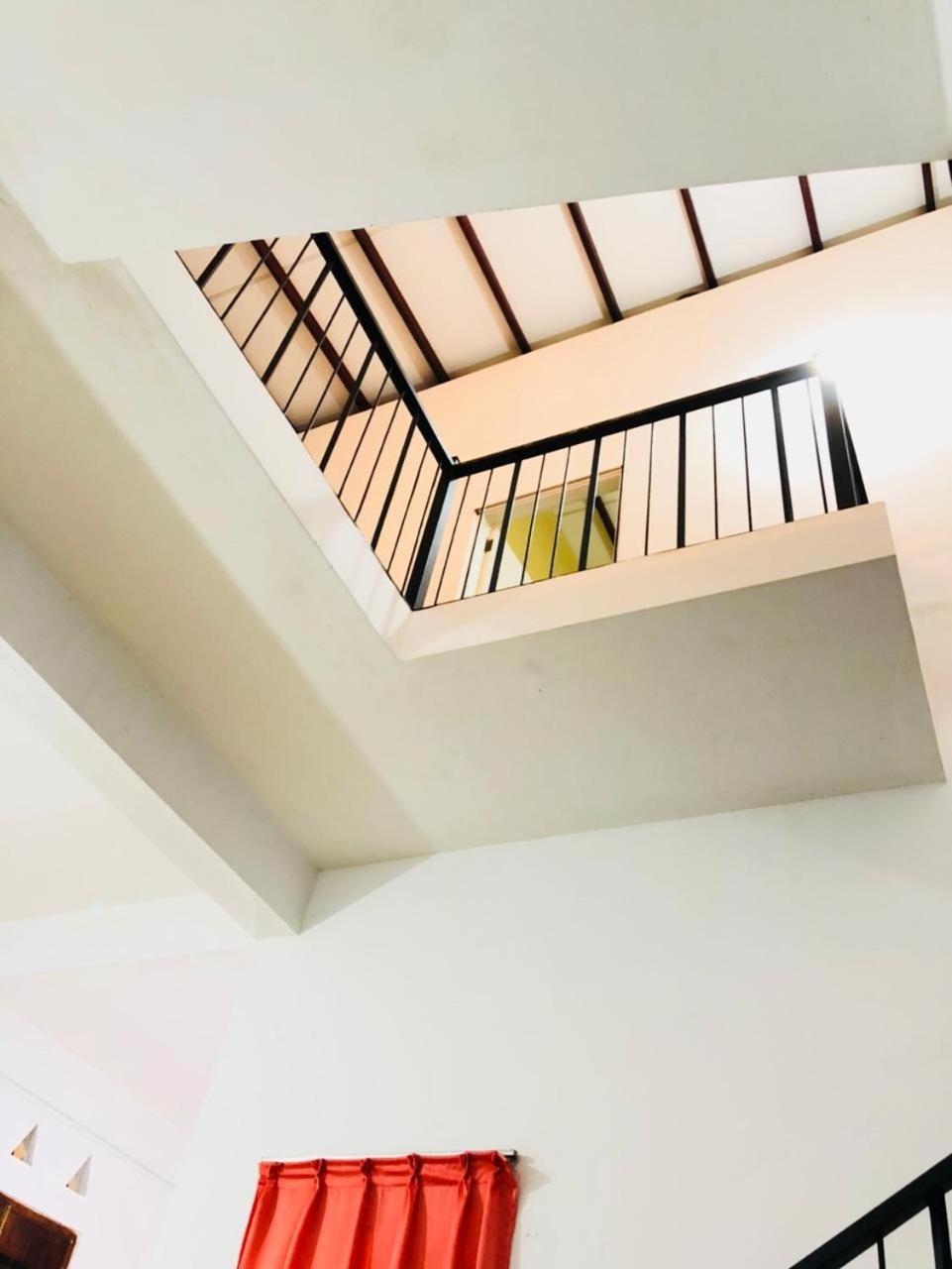 House Of Ahasna Bed & Breakfast Katunayaka Bagian luar foto