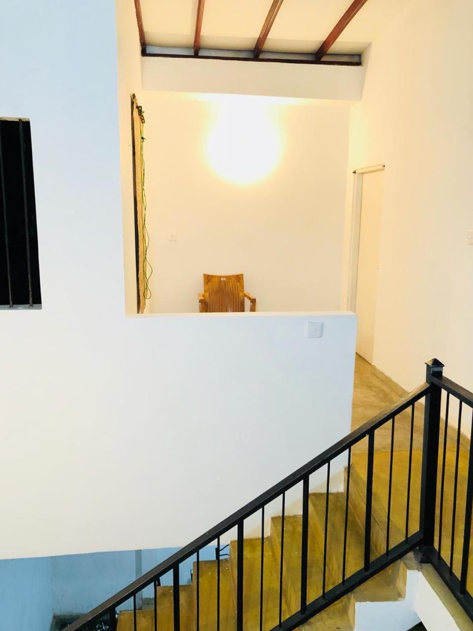 House Of Ahasna Bed & Breakfast Katunayaka Bagian luar foto