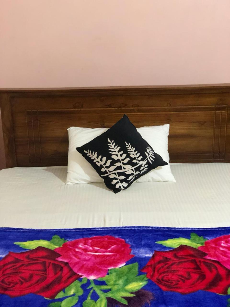 House Of Ahasna Bed & Breakfast Katunayaka Bagian luar foto